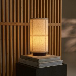 Sakura Dunkelbraune Tischlampe | Leinenmix-Schatten und stilvolle Beleuchtung