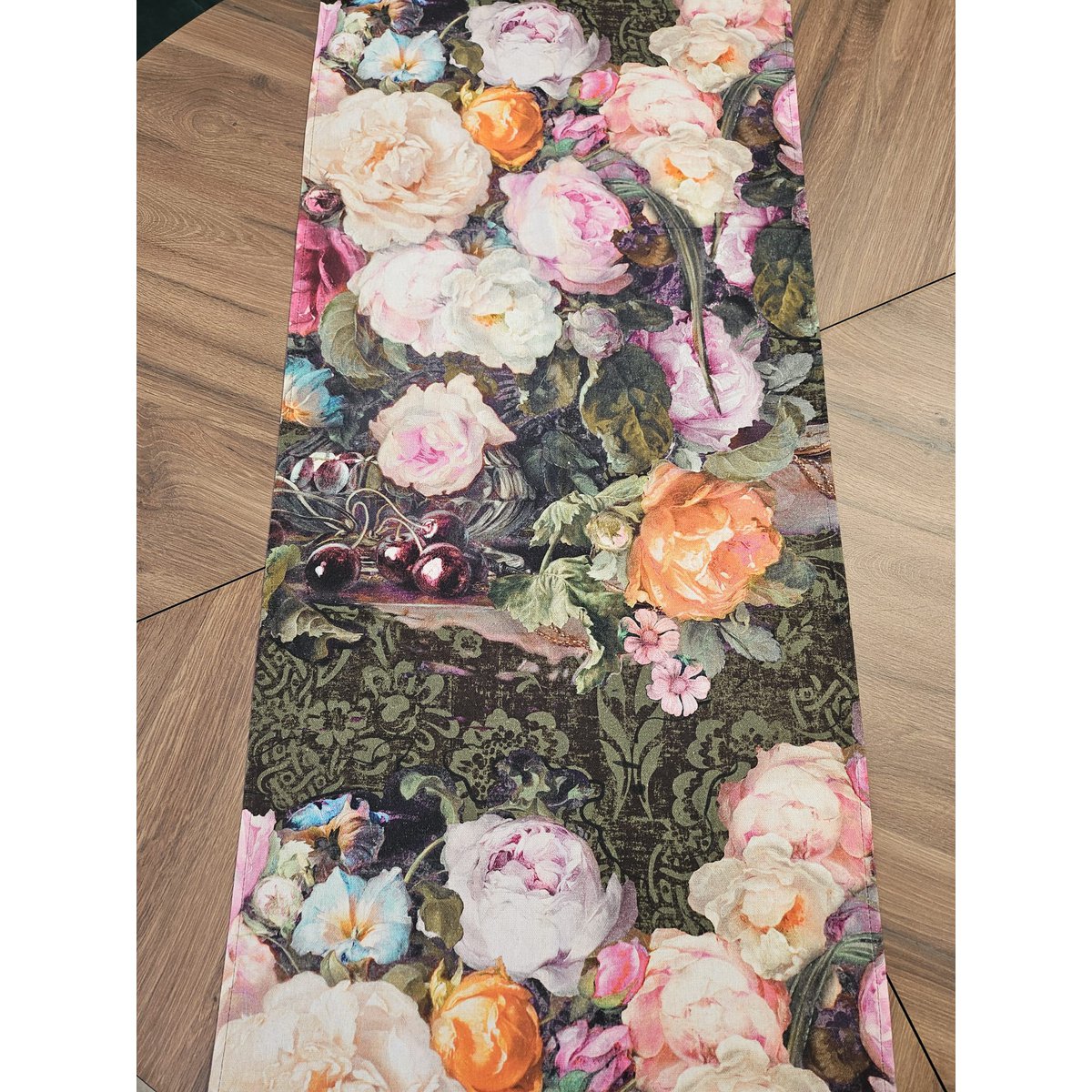Table Runner without and with Tassels, 100% Cotton, Printed | Francine Black