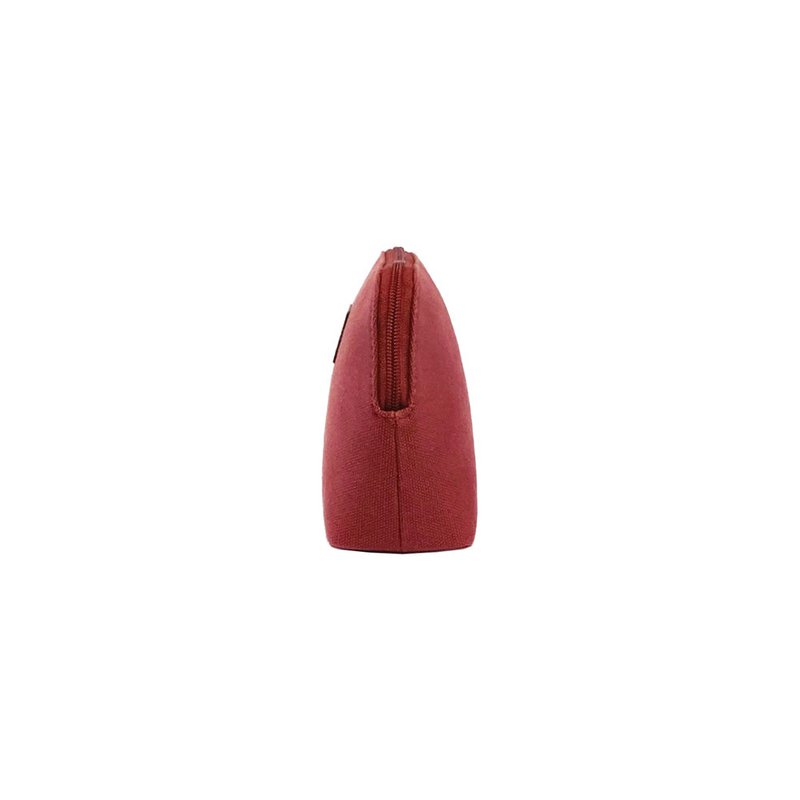 K0026XB | Pochette for Woman in Canvas/Genuine Full Grain Volanata Leather - Color Bordeaux/Dark Brown. Zip closure. Dimensions: 17 x 13 x 6.5 cm - Packaging: Tnt bag