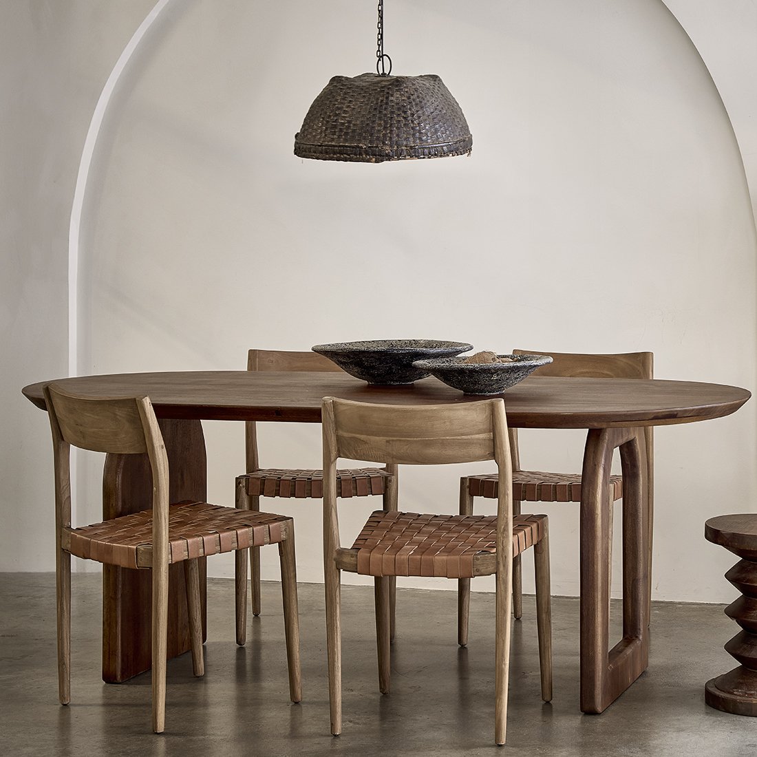 Esstisch aus Bullnose-Mangoholz, braun – Basismischung