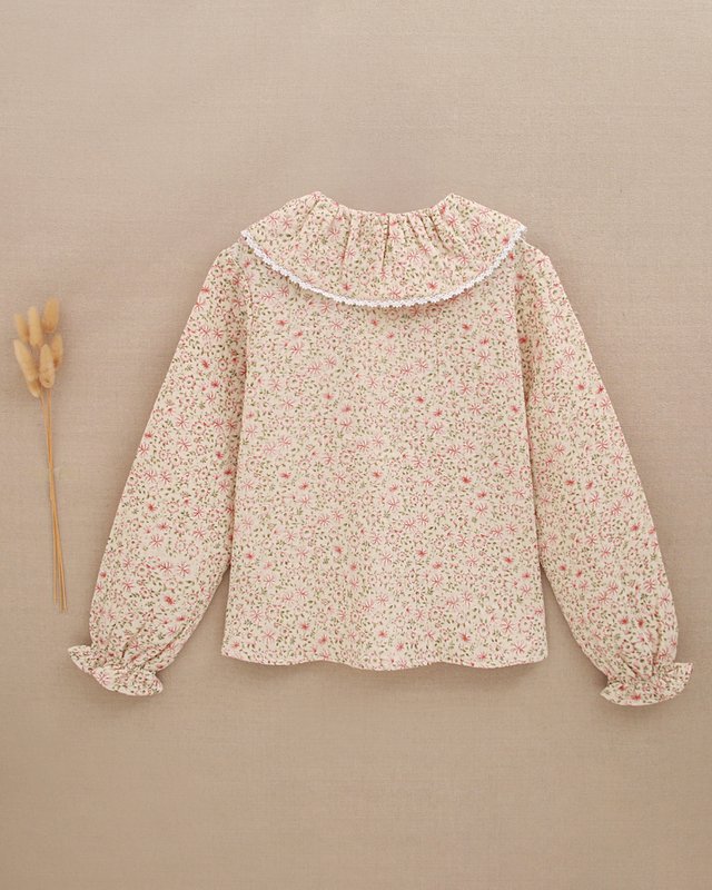 Floral girl's blouse with ruffle collar and elastic cuffs P146-11608085