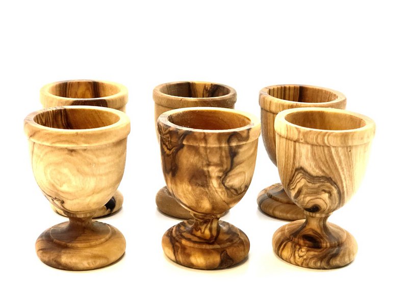 Set of 6 classic egg cups made of olive wood