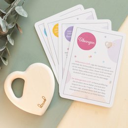 Juguete de agarre con sonajero para bebés “cerca del corazón” | sonajero de madera | Juguetes para bebés hechos con madera regional | sonajero bebe | Juguete sonoro a partir de 1 año | 100% Hecho en Alemania