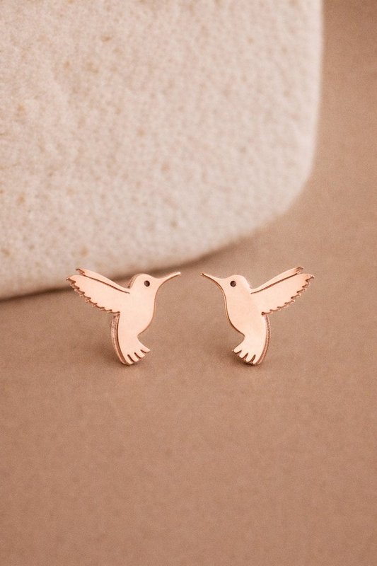 Earrings hummingbird rose gold stud — stainless steel 18kt PVD 0.8 cm — Lundholm Vivian in gift box