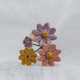 Klein attentieboeketje bloemen