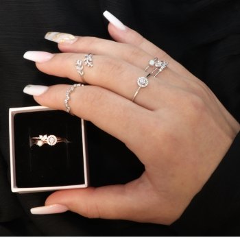 Zilveren ring met zirkonia