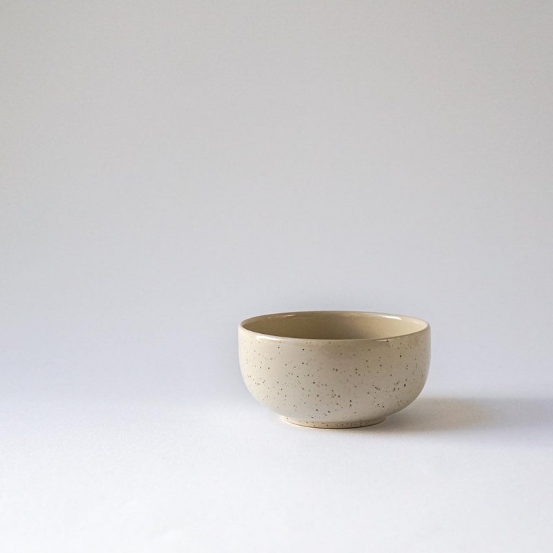 Mini Hollyhock bowl - sand & speckles - 150 ml