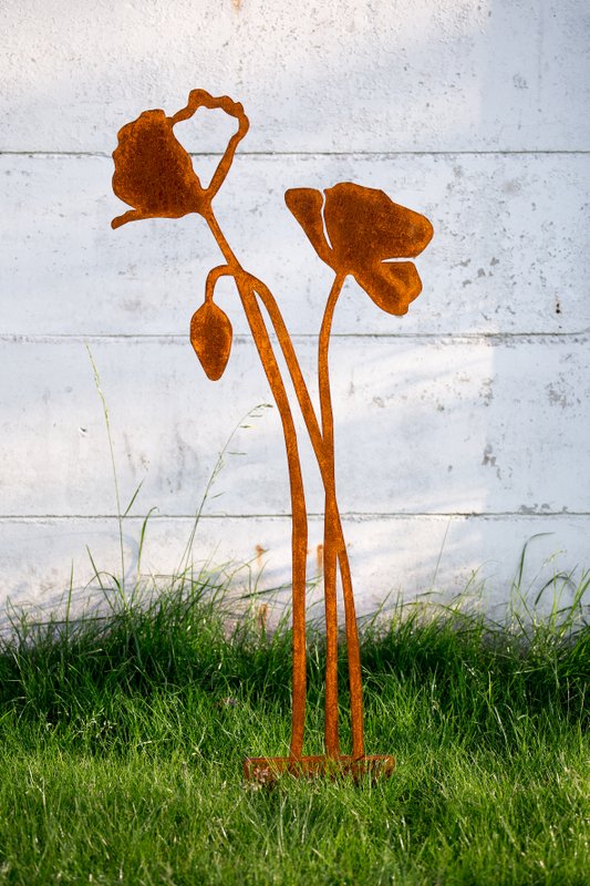 Valmue med blomsterknop | corten stål