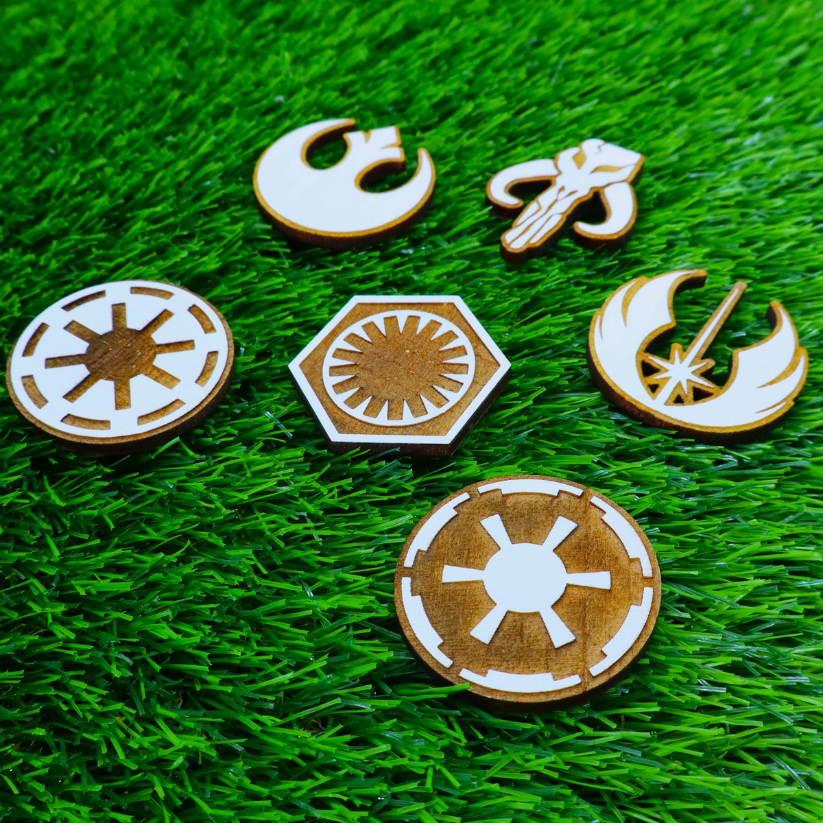 Drewniane lodówki Star Wars - Laserowe ręcznie malowane symbole - Mandalorian, Jedi, Imperium, Rebelianci, Republika, Pierwsze Zamów