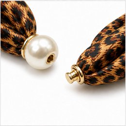 HS Pearl Scarf New Colors - Magnetic Pearl Closure