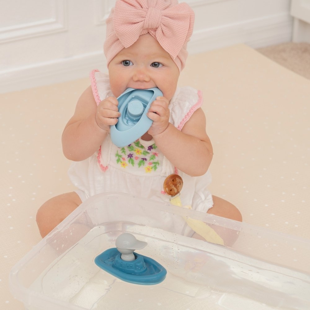 Montessori Awakening Box 3-36 months - Birth gift