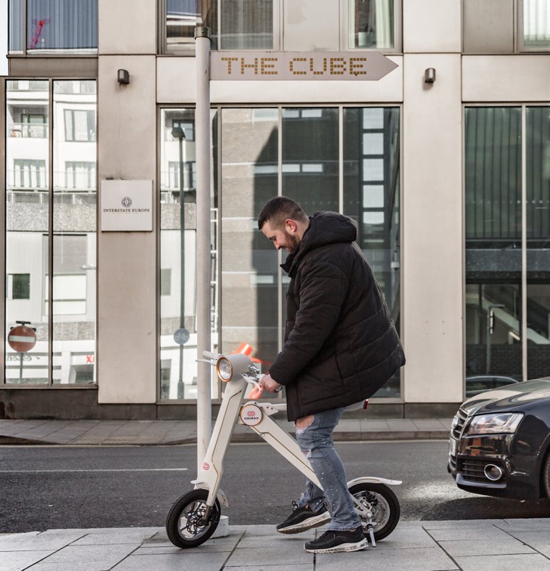 45 km officielle Cruzaa E Scooter Racing White Pro