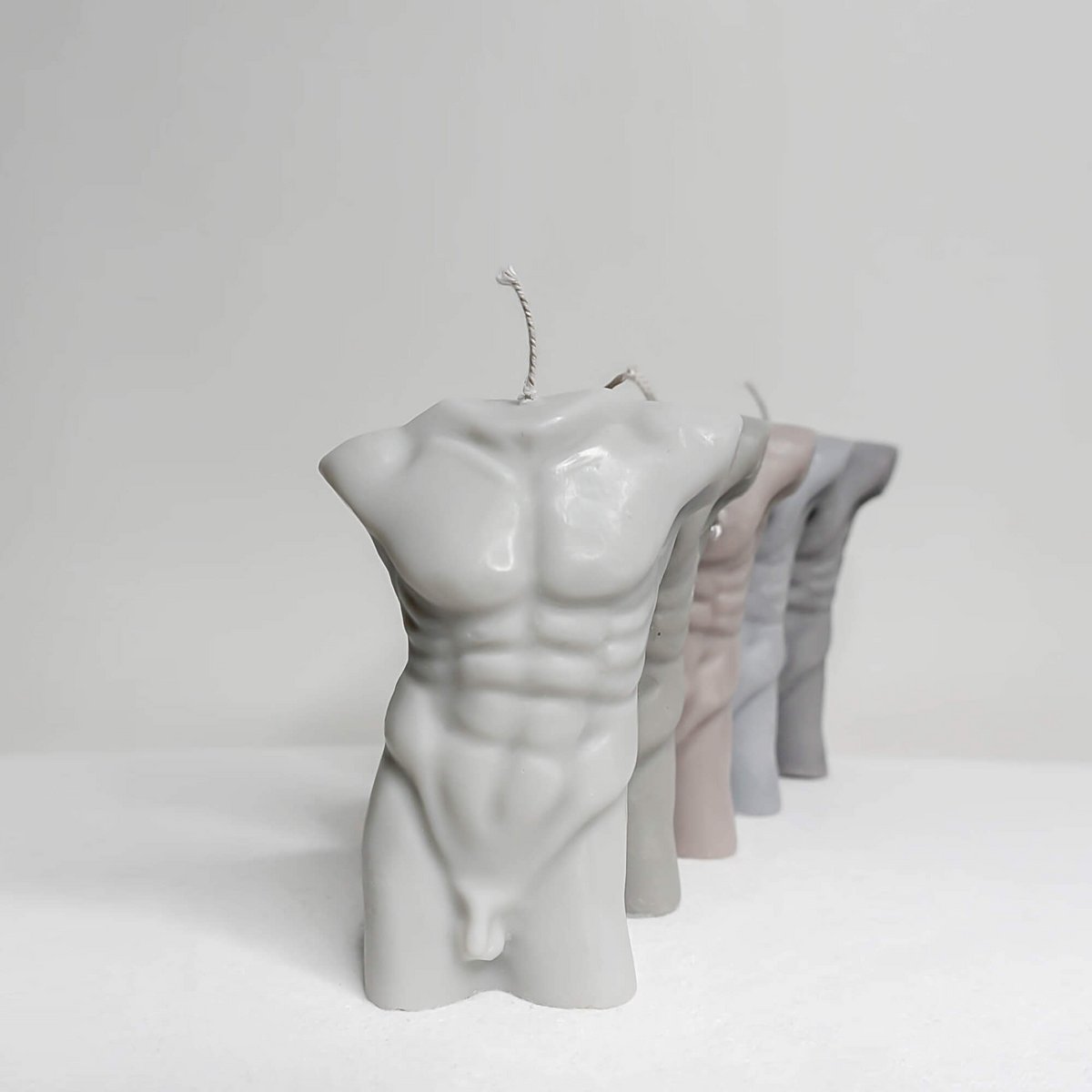 Bougie torse des hommes Amari