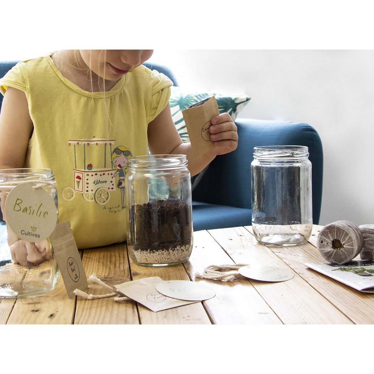 CULTIVEA® Organic* Aromatische kruidenset voor binnen – Dille, salie en citroenbasilicum om te kweken – Mini moestuin voor binnen met glazen potten – Kit voor aromatische planten – Cadeau-idee