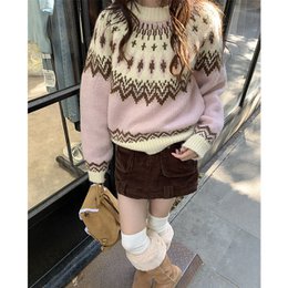 Nowy damski sweter w stylu młodszego college'u