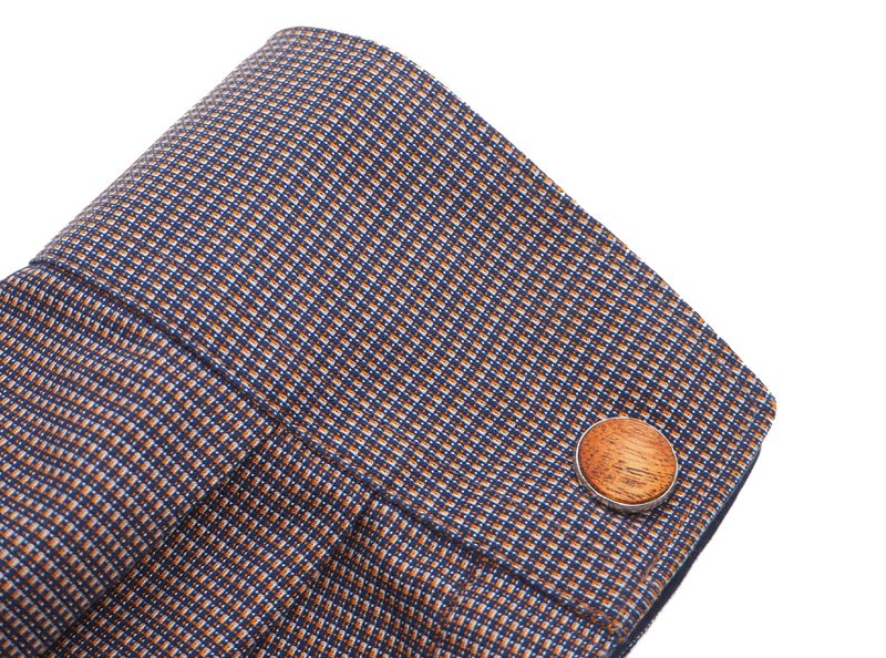 Boutons de manchette ronds élégants en bois d'acajou véritable, diamètre env. 18 mm, incrustation arrondie avec un beau grain