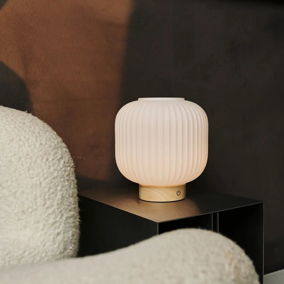 Lampe rechargeable unique Lyla marron clair