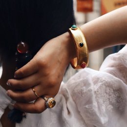 Bracelet extensible en pierre colorée côtelé vintage