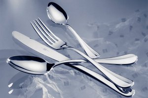 TEASPOON 18-10 BAGUETTE 149 MM