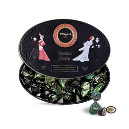 A box of mint-flavored heart-shaped chocolates weighing 175 grams. The box features a dark background with silhouettes of a woman in a dress and a man in a suit, along with the brand name "Mayfair" and the text "Oyster Pearls".