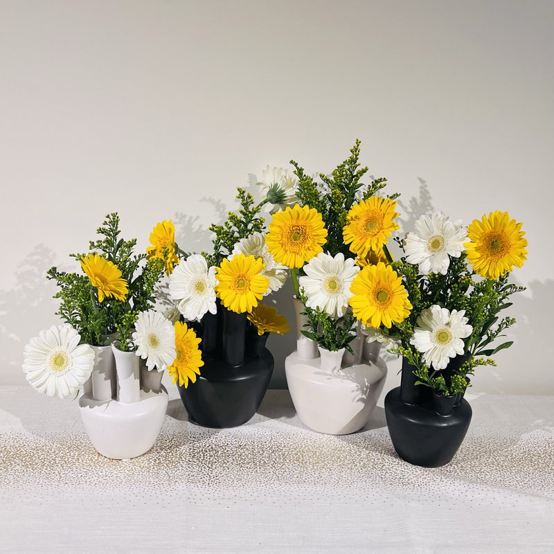 Tube vase