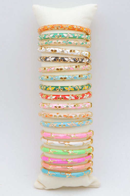 Lot von 18 thailändischen Armbändern zum Verschenken