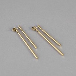 OFFSET Gold Earrings