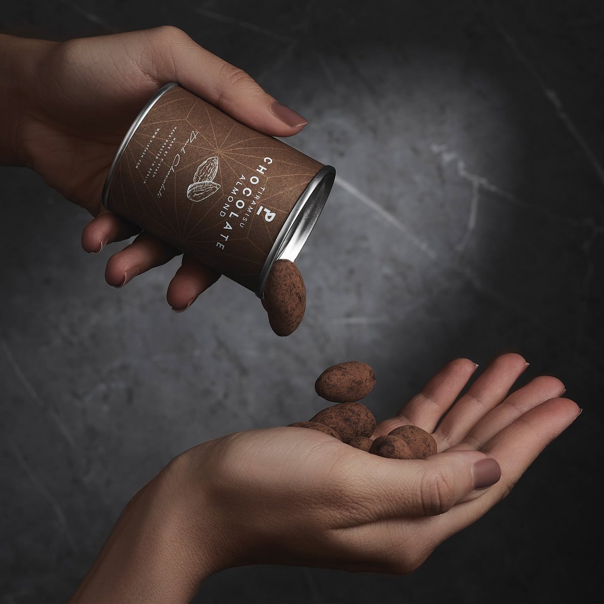 12x Mandel - Mørk Chokolade med Tiramisu - Mini 60g
