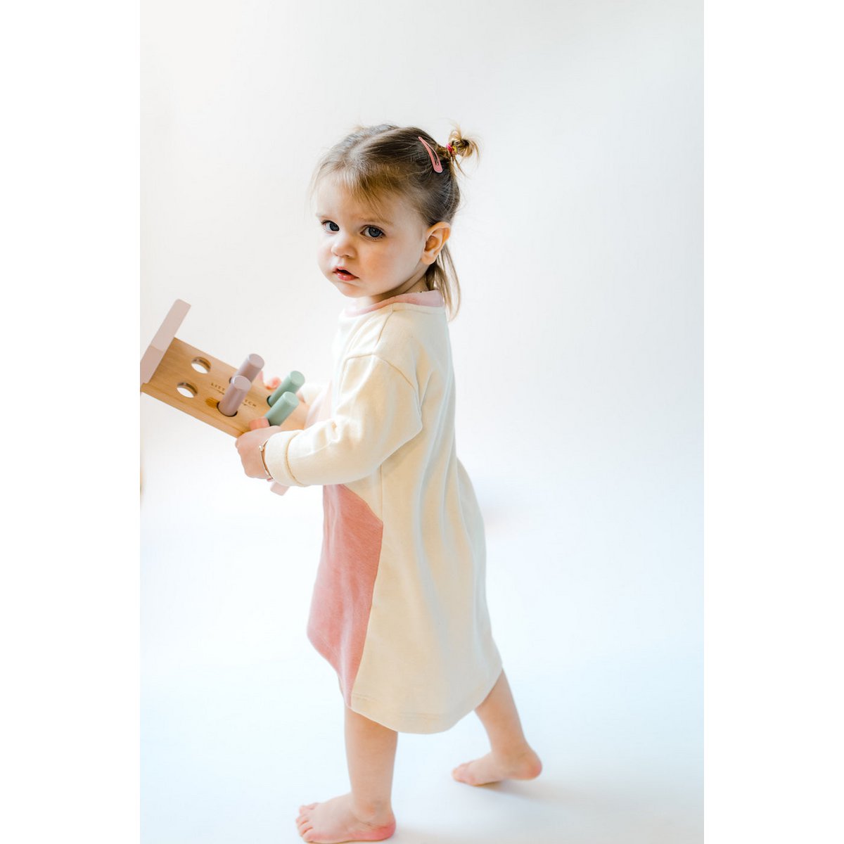 Vestido suéter de manga larga sostenible | Cuello Malva Natural | 100% algodón orgánico certificado GOTS