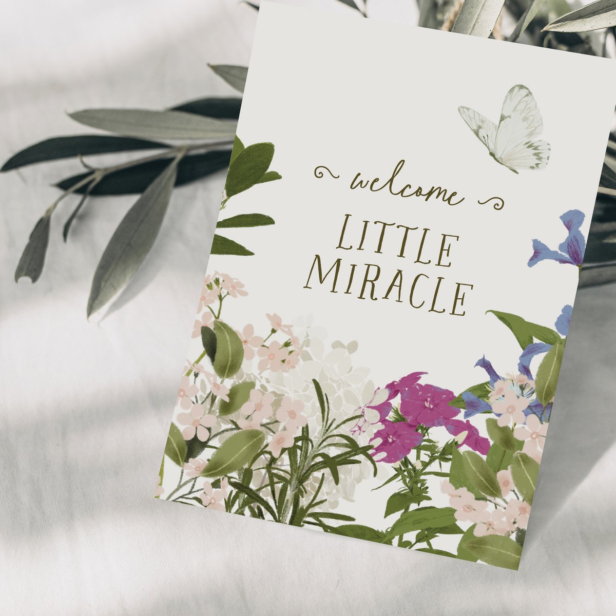 Babykaart 'welkom klein wondertje' met bloemen en vlinder