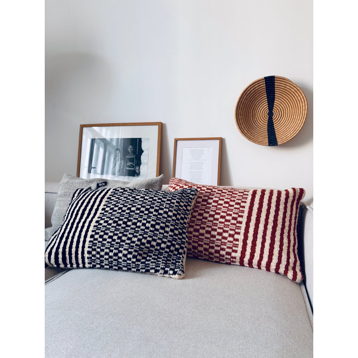 Heritage Line cushion - red - 40 x 60 cm