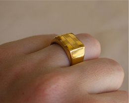 Sacra - Anillo Bloque Cuadros Geométricos Dorado