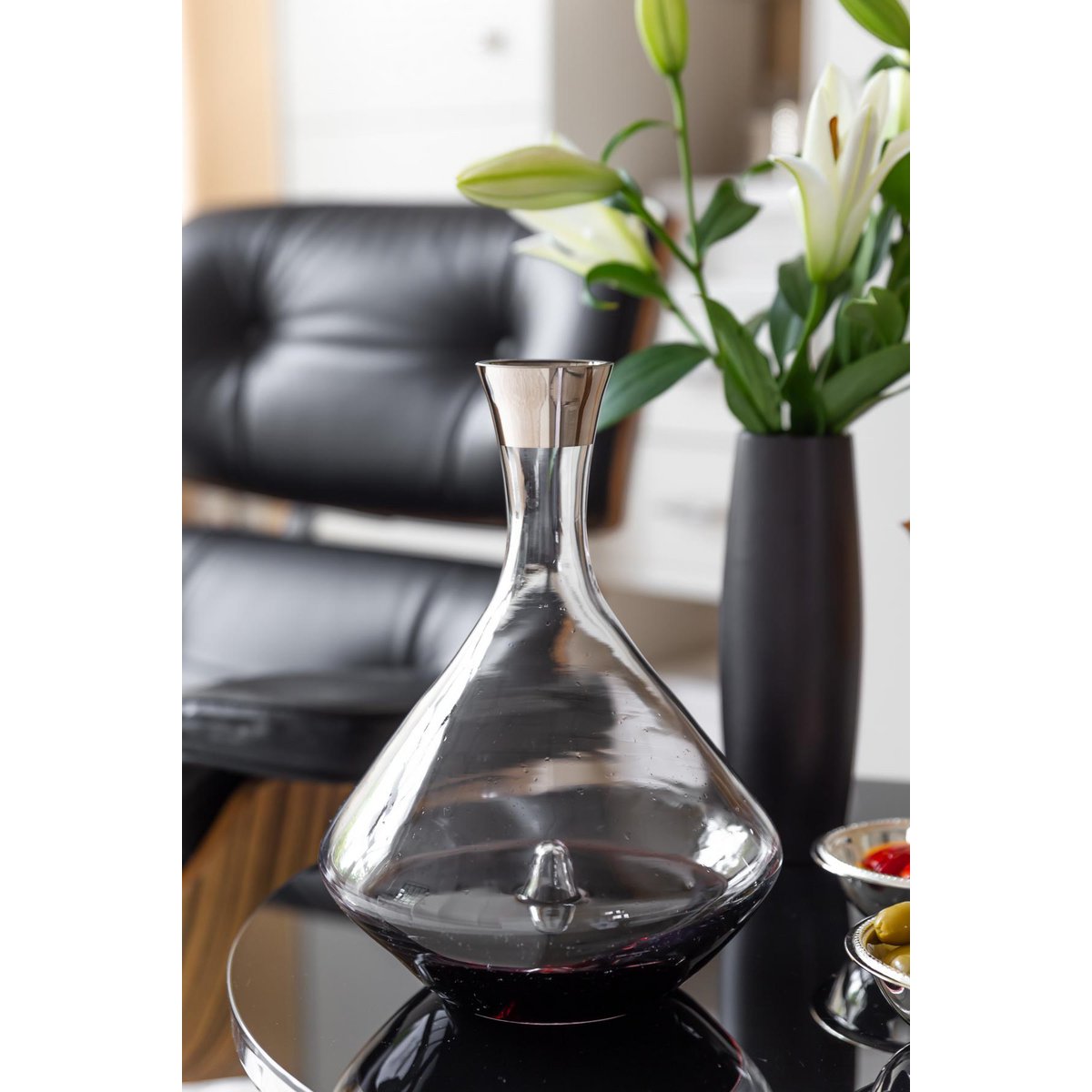 EDZARD decanter carafe Frederick, hand-blown crystal glass with platinum rim, H 27 cm, capacity 2.1 liters