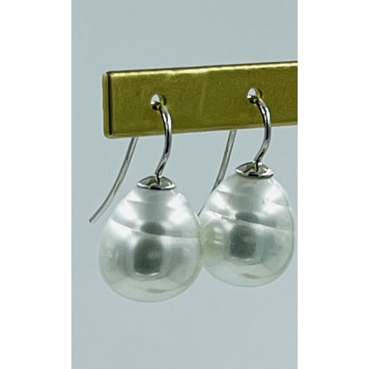 pearl earrings