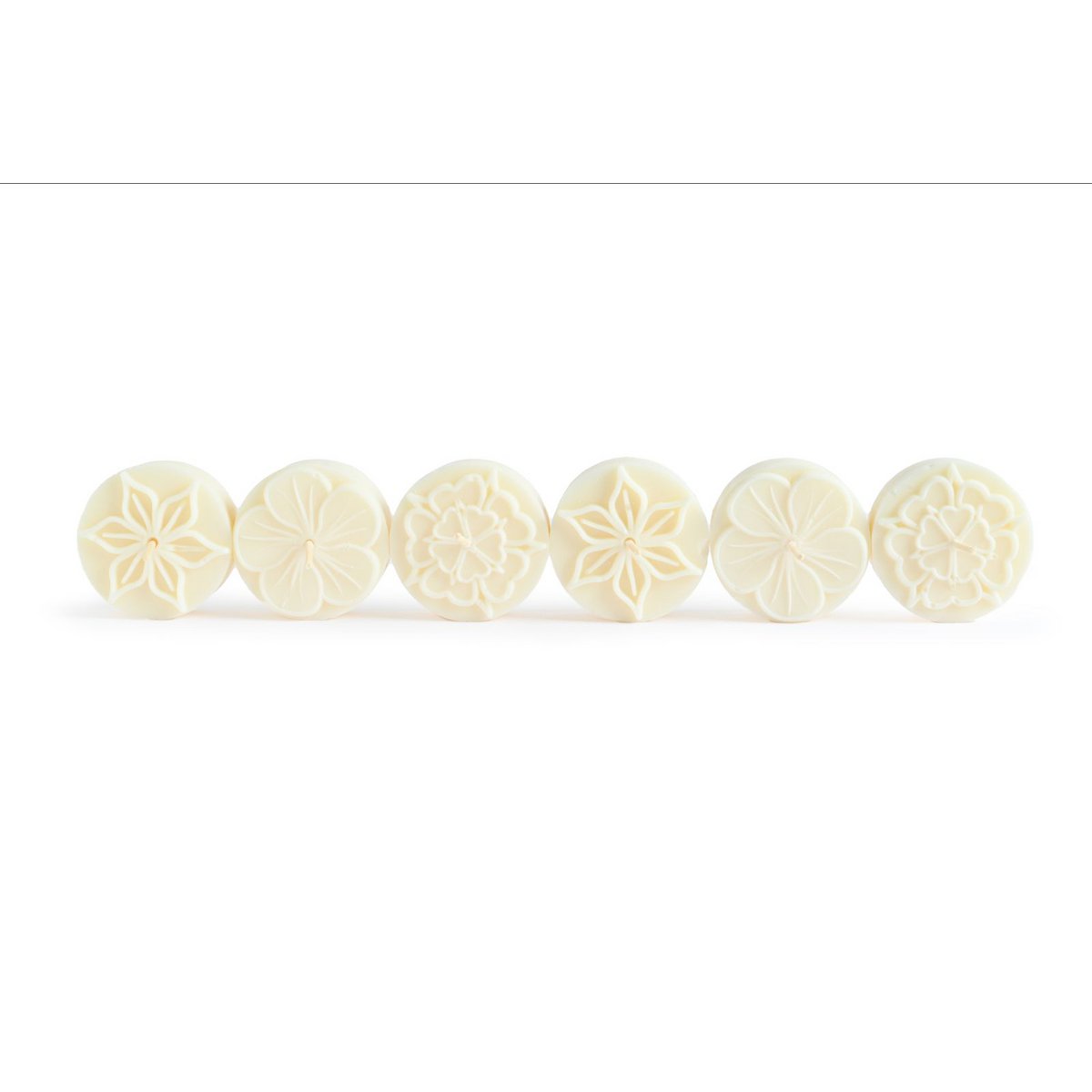 Large tealights rapeseed wax FLOWERS 