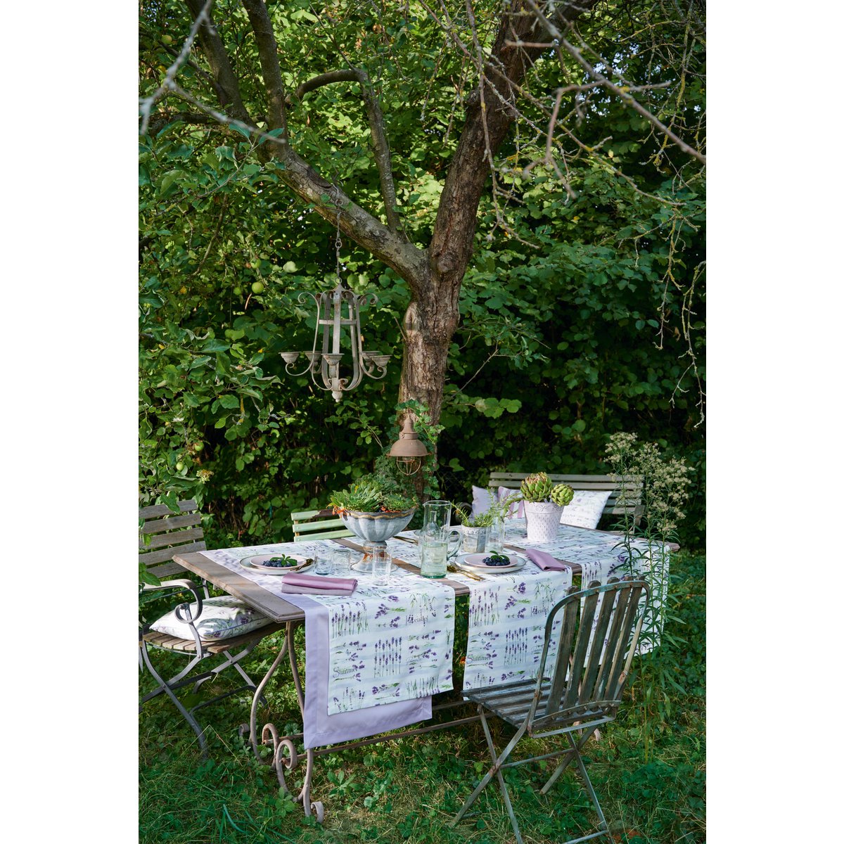 7304 Kissen weiß / flieder / lila / grün - 39X39