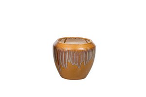 C.YELLOW PORCELAIN POT HM270