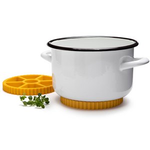 Pasta Shaped Trivet For Serving Hot Pots | Rotelle