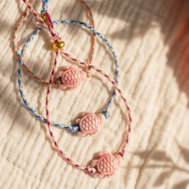 Tiny Turtle Braided Bracelet Pink