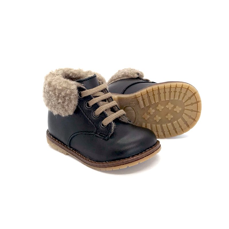 AESOP noir - Black boot with fur