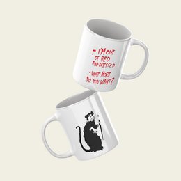 Tazza in ceramica Banksy 325 ml - Sono fuori dal letto