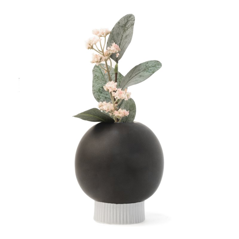 CERAMICZNY WAZON MAŁY CZARNY PIŁKA HF