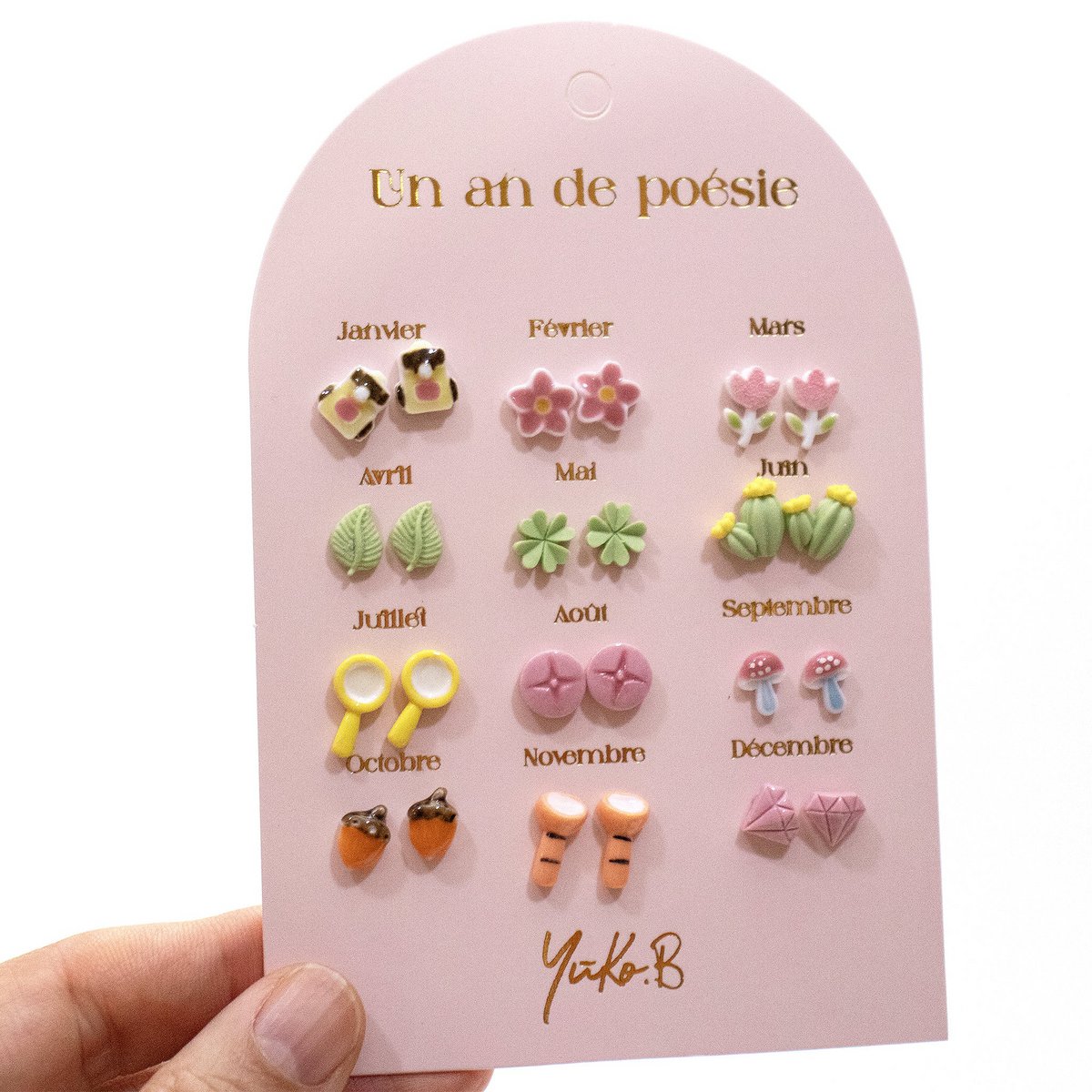 Oorbellen - Een jaar van Little Explorers-poëzie