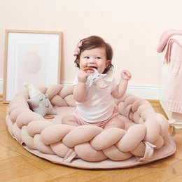 Cadeau couverture bébé baie + hochet rose