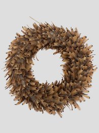 A natural wreath made of pheasant feathers, measuring 45cm in diameter. Suitable for seasonal home decor.