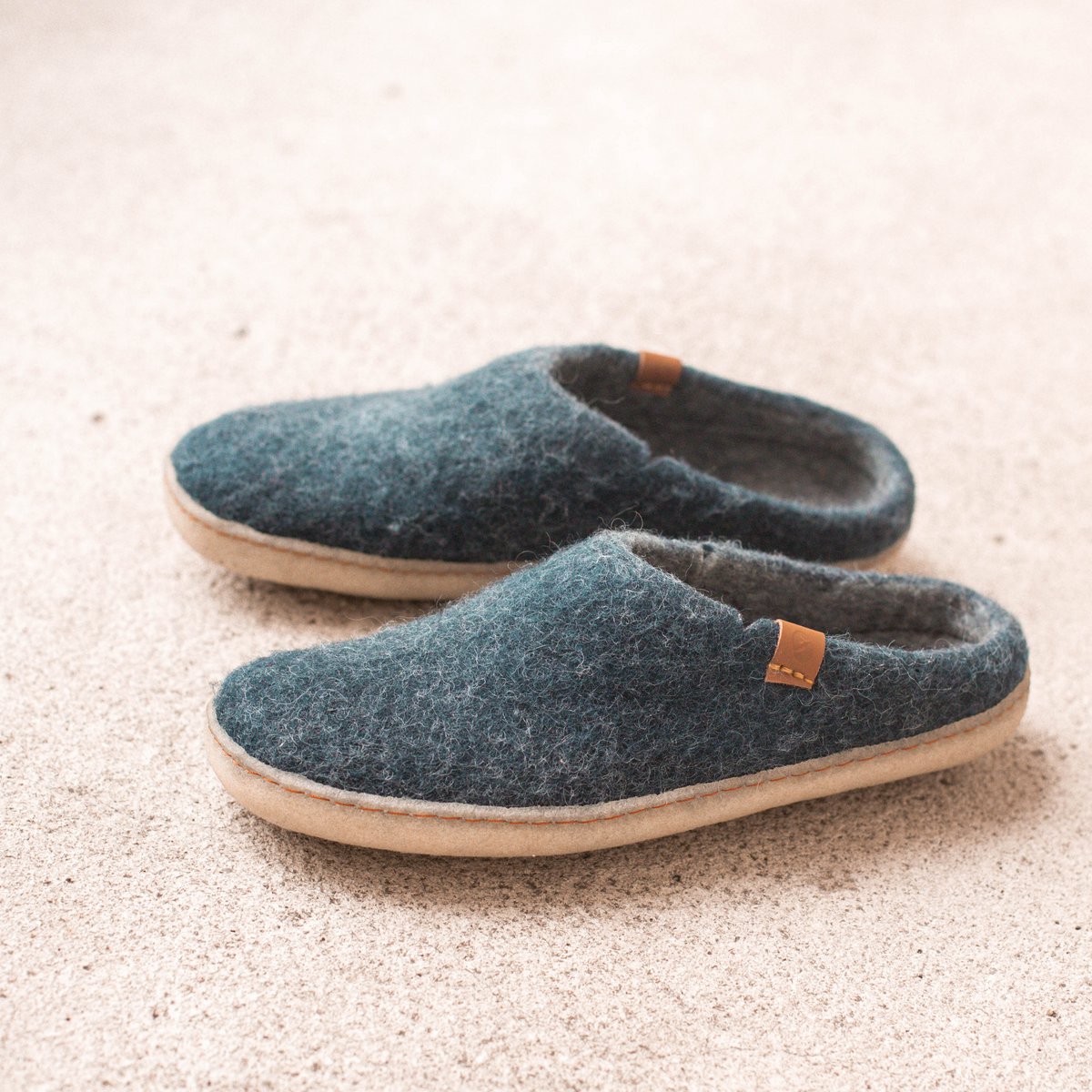 Classic Slipper - pantofole in feltro con suola in gomma, blu navy
