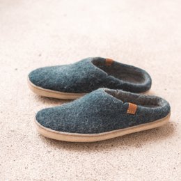 Classic Slipper - chaussons en feutre avec semelle en caoutchouc, bleu marine