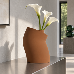 Curva Sculptural Vase