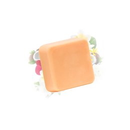 Monoi scented wax pebble