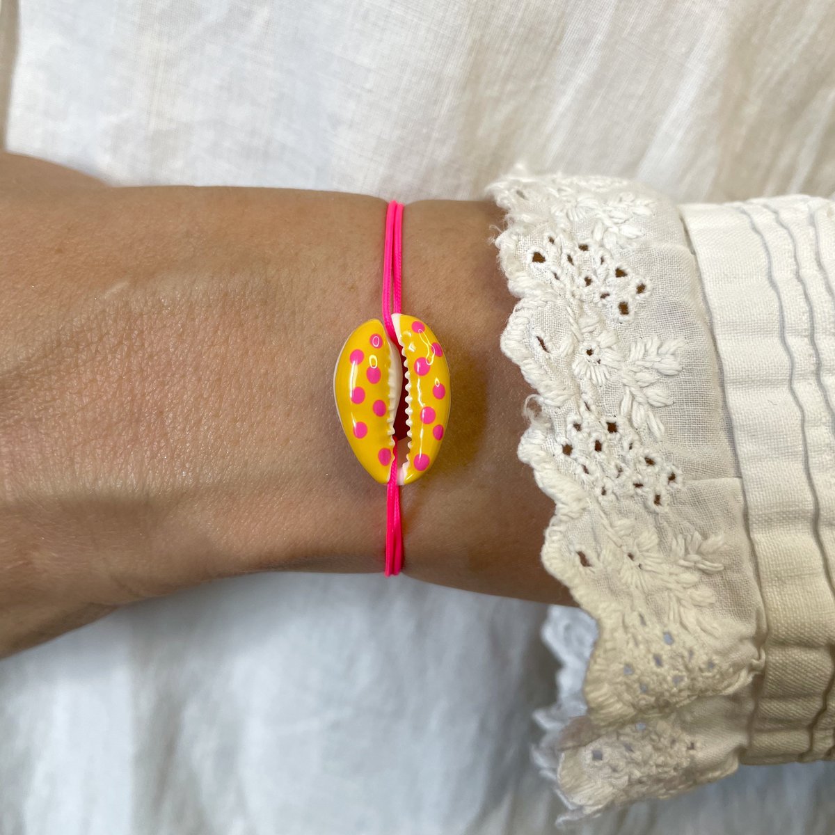 Polka Dot Shell armbånd